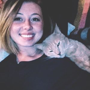 Meet your Posher, Elaine